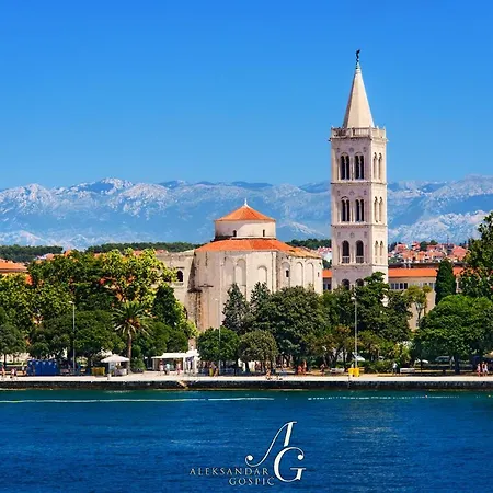 Holiday Apartment Zadar - With Summer Balcony And Parking Exterior photo